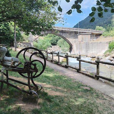 Appartamento Atico La Flor Del Sol Canfranc Esterno foto